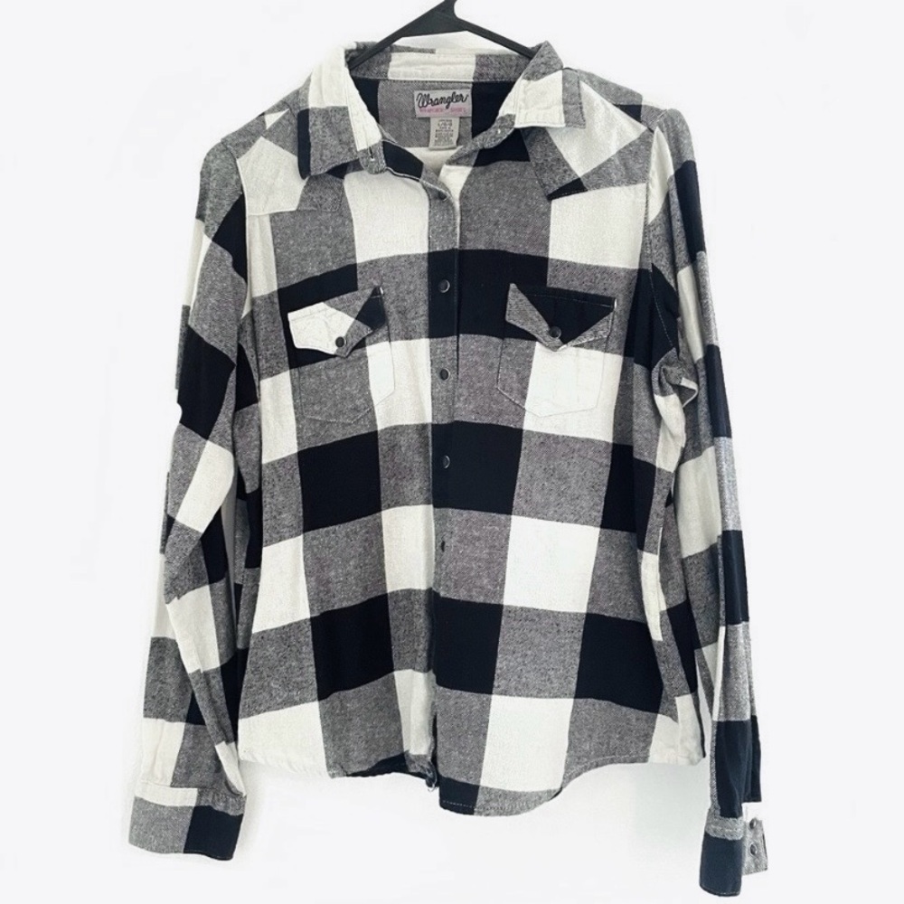 Wrangler Black and White Plaid Shirt